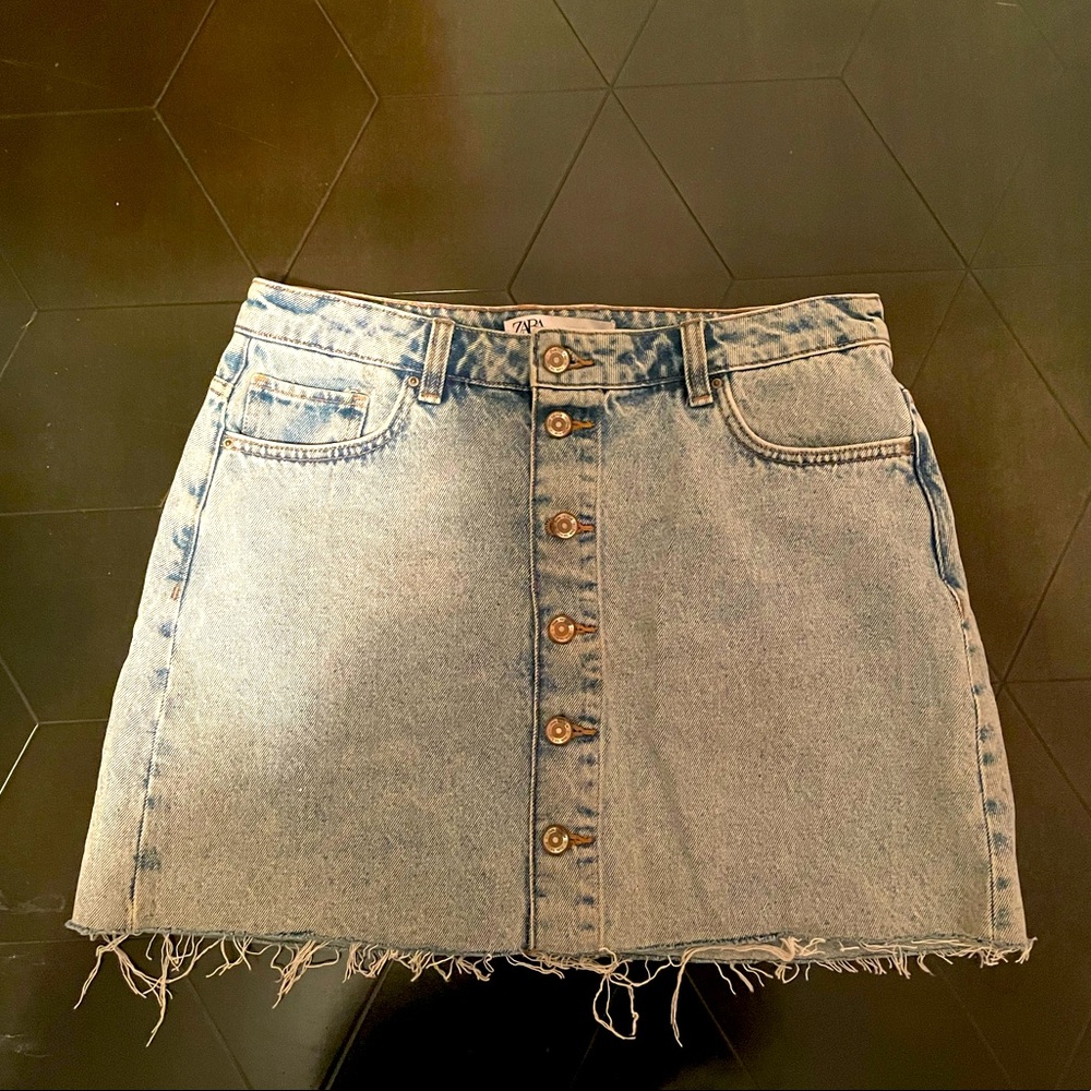 Zara button-down Jean Skirt
